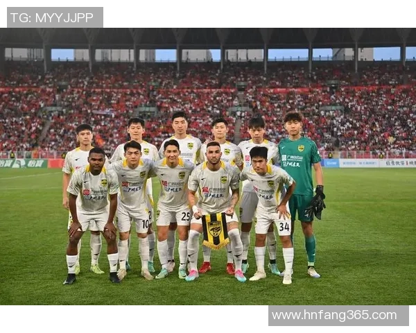 广州队现役足球明星风采展现与未来发展潜力分析